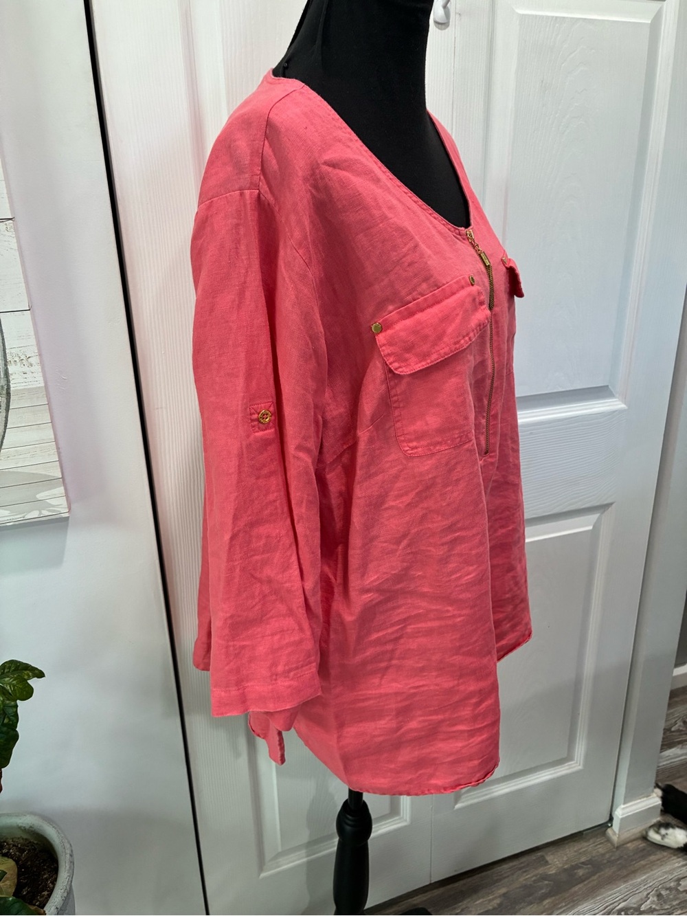 Ellen Tracy Coral Zip-Front Tunic with Chest Pockets - Picture 4 of 8